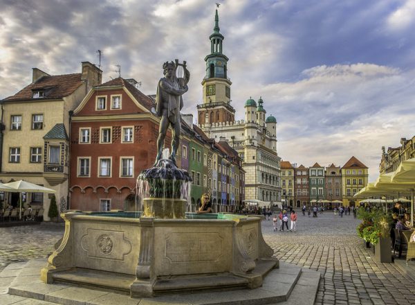 K3H7B4 Poland, Poznan City, Stary Rynek, Town Hall Building, Picturesque houses, Old Town Square
